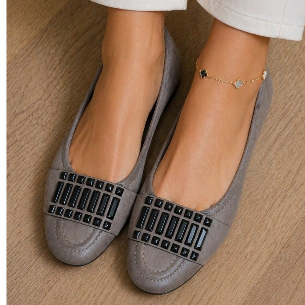 Kennel & Schmenger Gray Leather‎ Studded Ballet Flats Almond Toe Slip On Shoes